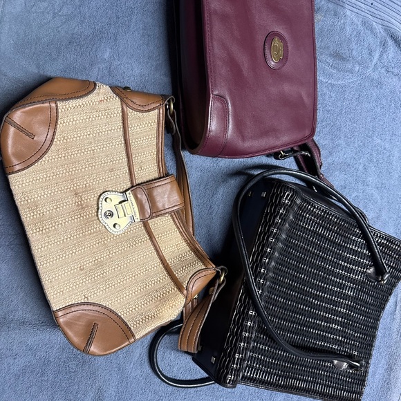 Aigner bundle - Picture 1 of 1